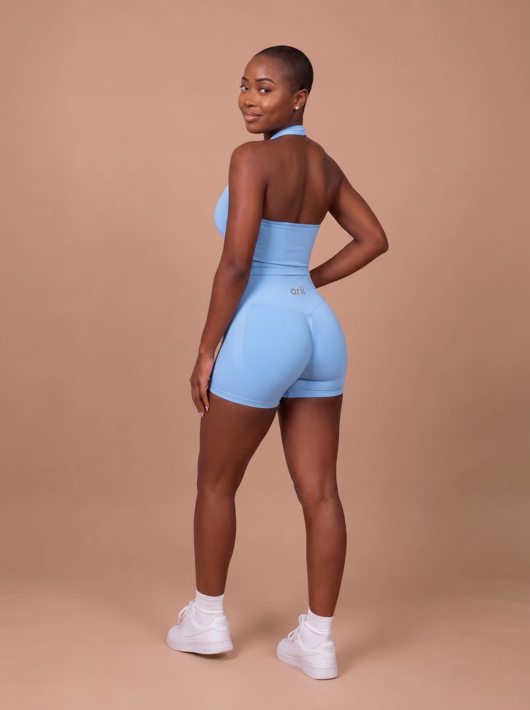 Nia High-Waisted Seamless Shorts 