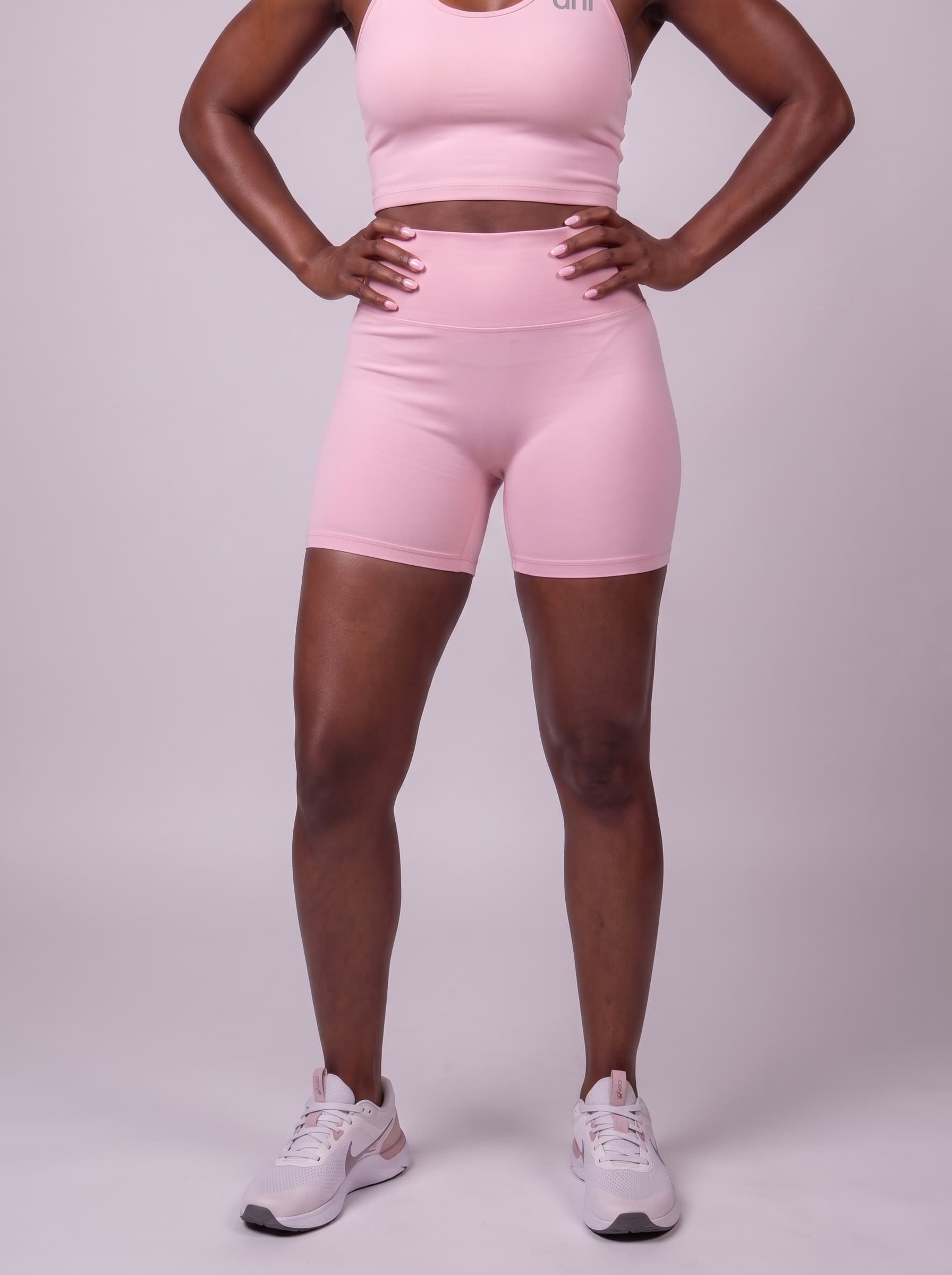 Nia High-Waisted Seamless Shorts  alternate